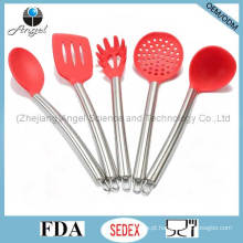 Acessórios de cozinha quentes do silicone da venda 5PC ajustados com o punho de aço inoxidável Sk24